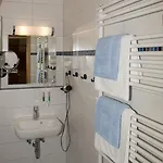 Fineapartment بيت ضيافة 3*
