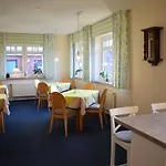 ゲストハウス Fineapartment 3*