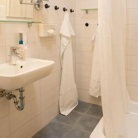 Gæstehus Fineapartment 3*